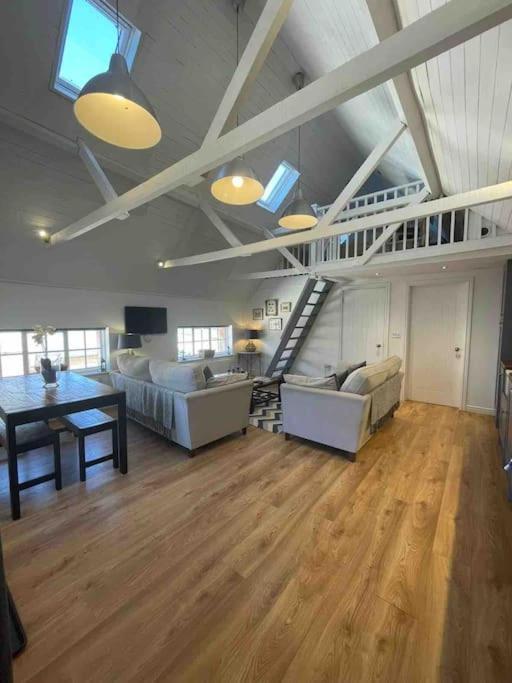 Appartement The Coach House à Alderbury Extérieur photo